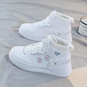 Casual Buty Kobiety Sneakers Skórzane platforma Winter Korean White Ladies Lace Up High Top Woman Vulcanized 2024