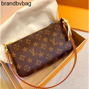 lvse lvity Hot Salle underarm Mahjong Bag Classic Old Flower Chain Small Retro Single ShourdeldBody Carry for Women Leath Inviness Tote Bag