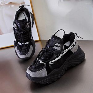 Scarpe casual krasovki da 7,5 cm a maglie di pelle di maiale piattaforma per donne a cuneo causale estate comodo allaccia alla moda con sneaker grossolane ergonomiche cavo