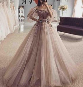 Princess Tulle Prom Vestres com meia mangas fora do ombro Pregas apliques vestidos de noite formal Plus Tamanho barato Vestidos de festa barato8590726