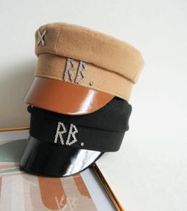 Berets 2022 Kobiety kapelusze kryształowy piekarz hat hat wełna sboy caps żeńska płaska Militray Visor S M L8424647