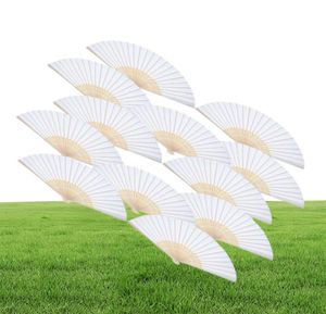 12 Pack Hand Håller fans Party Favor White Paper Fan Bamboo Folding Fans handhållna vikta för Church Wedding Gift2096117