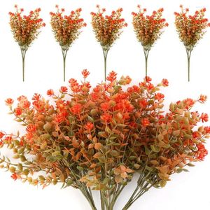 Kwiaty dekoracyjne sztuczny kwiat plastikowe czerwone liście eukaliptusów gałęzie fałszywe rośliny DIY Ozdoby weselne Dekora