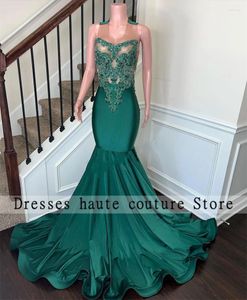 Abiti per feste in raso Verde Long Mermaid Prom 2024 per ragazze nere Appliques Abito da sposa Abito da sposa sera