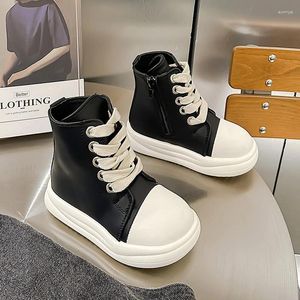 Boots Designer Style Black White High Top Sneaker For Kids Thick Sole Lace-Up Big Toe Casual Leatherette Boys Girls Brand Shoes