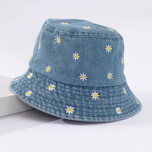 Little Daisy bordado chapéu de pescador para mulheres na primavera e no verão Versátil protetor solar versátil Mostrar rosto pequeno 240403