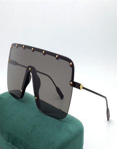 Fashion Luxury Designer 1245s Óculos de sol Mens Vintage Metal Studs Máscara Máscara de Sun Glasses Summer Avantgarde Trend Style Top Quali9120642