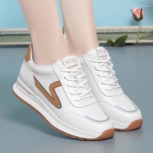 Casual Shoes Spring Round Head Deep Mouth Sneakers Kvinnor Lätt mångsidig andningsskors Vit Forrest Tennis Sneaker