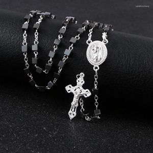 Pendanthalsband Komi 3mm Black Bluestone Square Bead Handmade Cross Halsband Jesus Rosary Religious Jewelry Gift R-164
