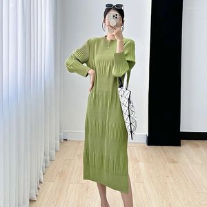 Casual Dresses Miyake Pleated Elegant Dress Women 2024 Autumn High Fashion Age Loose Long Sleeve Round Neck Causal