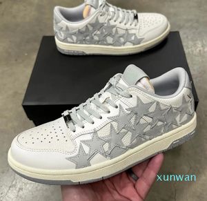 Berömda varumärke låga toppstjärnor sneakers skor män gränande läder löpare sport gummi sula tränare löpare elegant design man dagligen skateboard promenad