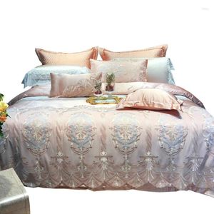 Bettwäsche-Sets Einfaches rosa satin luxurius High-End-Spitzen-Quilt-Deckbett-Set nach Hause