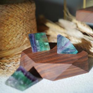 Figurine decorative 3/4 cm fluorite naturale piramide Energia di lucidatura di lucidatura Decorazione di artigianato Decorazione al quarzo Reiki Chakra Ornament