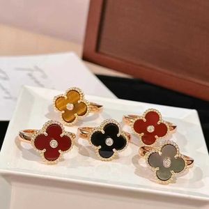 Designer Brand Van High Version Four Leaf Grass Red and Black Agate Ring for Women Plated with 18K Rose Gold Full Diamond Natural White Fritillaria