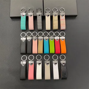 Designer -Schlüsselanschlüsse Schlüsselanhänger und Ringhalter Marke Designer Schlüsselanschlüsse Schlüsselbügel Lederauto Keychains Hipster Marke Keychains