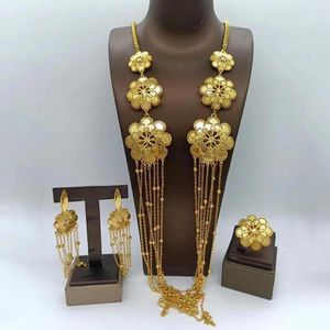 Naszyjniki Ustaw biżuterię z koloru afrykańskiego złota dla damskich Czech Kwiat Długowy łańcuch i z pierścionkami Prezent