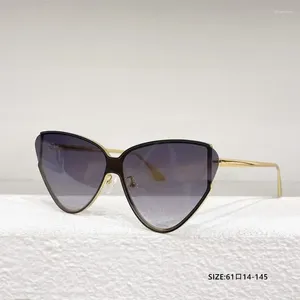Солнцезащитные очки модные ретро -глаз для женской маленькой рамки уличная одежда аксессуары UV400