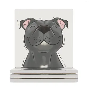 テーブルマット笑顔の青いスタッフ犬（スタッフォード）ラブセラミックコースター（正方形）ドリンクコーヒーマグスレート用セット