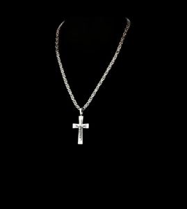 Katolska Crucifix Pedant Halsband Guld rostfritt stål halsband Tjock långhalsfria unika manliga män modesmycken Bibelkedja Y5283605