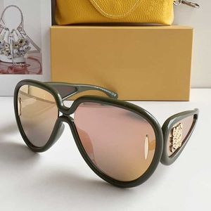 Luxur Mask Solglasögon LW40132I Kvinnor Designer Oval Solglasögon Glänsande Khaki Acetat Nylon Frame Gold Metal Logo UV400 Women Summer Beach Vacation Glasses