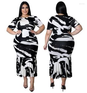 カジュアルドレス2024プラスサイズの大きなプリントウェディングドレス