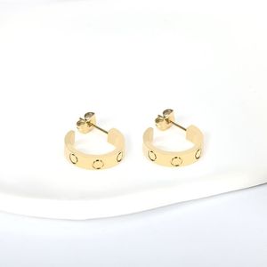 High Edition Ear Cuff Charms Love Серьги для женщин, девочек, дамы, пронзительные ювелирные ювелирные изделия, выгравированный логотип Titanium Steel Gift Designer290o