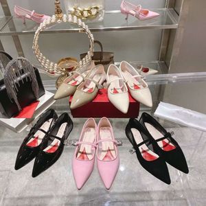 High End Quality Diamond Buckle Mary Jane Pointed Ballet Flat Shoes with A Single Strap