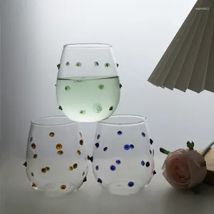Vinglas med kreativa blå oregelbundna prickar design av glas kopp special mjölk juice öl vatten restaurang bar hushålls tillbehör