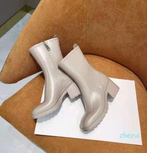 Designerinnen Rain Boot Zip Midcalf Motorradstiefel PVC Gummi -Quadratzehen Dicke Fersenplattform Schuhe wasserdichte Welly Rainsho3836485