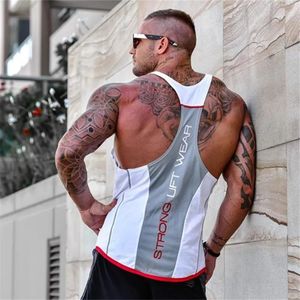 Mens Bodybuilding Tank top Gyms Fitness sleeveless shirt Male Cotton clothing Fashion Singlet vest Undershirt Hombre 240409