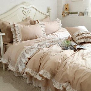 Sängkläder set lyx broderi bröllop set spets ruffle täcke täcke elegant lakan sängäcke romantisk sovrum dekoration sängar