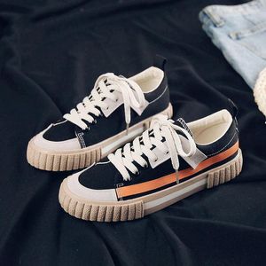 Fitness Shoes Mulheres Canvas 2024 Tênis de moda da primavera listrados Ladies Vulcanize Chaussures femininas femme