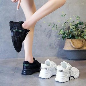 Sıradan Ayakkabı Moda Kadın Spor Ayakkabıları Yüksek Koşu Platformu Gösteriyor Rahat Nefes Alabilir Trend899