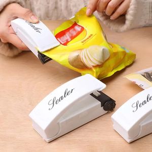 Plastic Heat Bag Sealer Food Packaging Sealing Machine Portable Snack Bag Sealing Clip Kitchen Storage Accessories Home Gadgets 240329