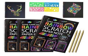 Magic Scratch Art Book Rainbow Scratch Paper Notebook mit hölzernen Stylus Kindernoten Boards Weihnachtsfeier Geburtstagsspiel 1036806416