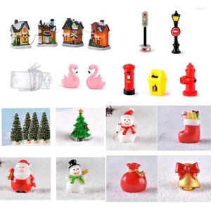 Dekorativa figurer Desktop Miniature Christmas House Figurin Nursery Decoration Gift Supplies Dropship