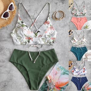 Tvådel baddräkt bikini kvinnor 2024 Summer Beach Wear Suit Female Flower Print Slit Set Ladies Swimming Drop 240408