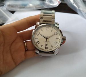Herren Luxury Watch Mechanical Watch Automatic Watches Man Armbandwatch Edelstahlband transparentes Glas Rücken MB078187123