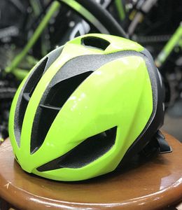 O Varumärkeslogotyp ARO5 Vuxen hjälmcykel Casco Road Bike Helmet Brand Bicycle Fahrradhelm Casque de Velo Casco Da Bici Katusha Team6705349