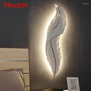 Lâmpada de parede nórdica Modern Creative Feather Light Light Lights Bedroom Lighting Iluminação Sala de estar TV Background Decoration Resin