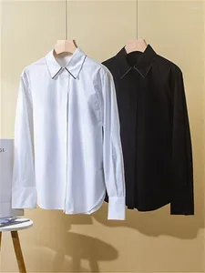 Blusas femininas 2024 miçangas colarinho virado branco ou preto camisa preta de peito de manga longa de manga longa versátil blusa de algodão simples