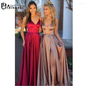 Party Dresses Simple Champagne Prom 2024 Spaghetti Stems Backless Sweep Train Side Slit Evening Red Gown Vestido Formatura