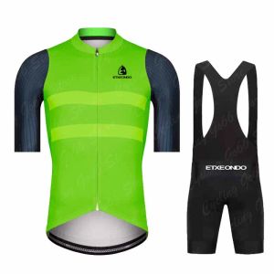 Spodnie 2022 Team Etxeondo Cycling Jersey Set Szybkie suche rowerowe odzież Męska koszula rowerowa Karit