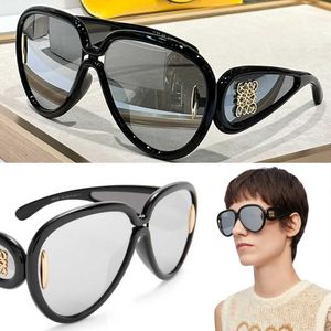 Women Designer Oval Mask sunglasses in acetate and nylon LW40132I oval black frame with silver lenses on the legs and gold metal logo UV400 sunglasses top quality