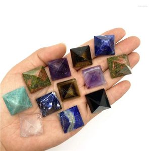 Dekorativa figurer 1pc slags naturliga mini lapis lazuli tiger öga amazonit pyramid tornpunkt chakra helande stenar och mineraler