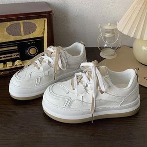 Sapatos casuais tênis brancos para feminino plataforma esportes vintage vizcanize kawaii aparts harajuku 2024 tênis coreano feminino