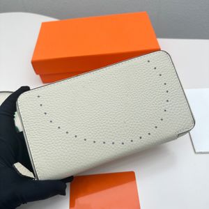 Designer plånbok utformad från Barenia Calfskin 12 kortplatser Utsökta handgjorda utförande Delikat Touch Unisex Long Money Clip
