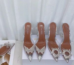 Sandalet Amina Muaddi Begum Rosie Crystal-Bow Clear-Pvc Slingback Pompalar Saçlı Toe Cam Pırlanta PVC Kadın Parti Düğün Lüks Ayakkabıları
