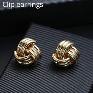 ZA Vintage Non Pierced Clip på örhängen Öronklämmor Guld Geometrisk metallörhänge för kvinnor Bröllopsfest Bijoux brincos smycken 240410