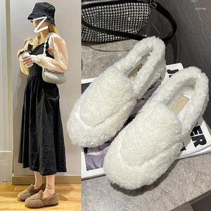 Повседневная обувь Lambfur Loafers Женщины 2024 Зимняя теплая плоская квартира Уютная открытая обувь женская меховая мокасины ленивый хлопок